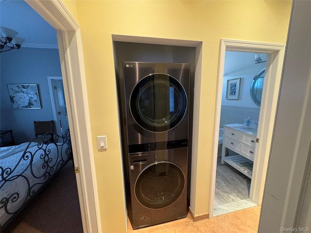 19 Marlin Road, East Quogue, NY 11942