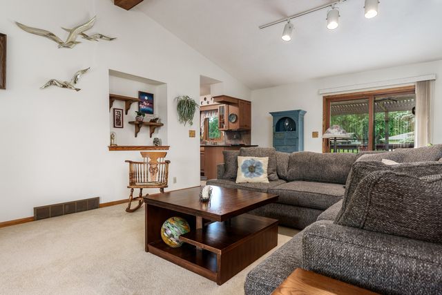 7431 FARVIEW Drive, Cherry Valley, IL 61016