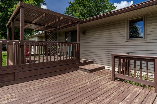 7431 FARVIEW Drive, Cherry Valley, IL 61016