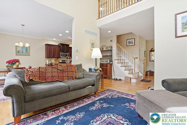 942 Greenhouse Drive 5B, Bethlehem City, PA 18017