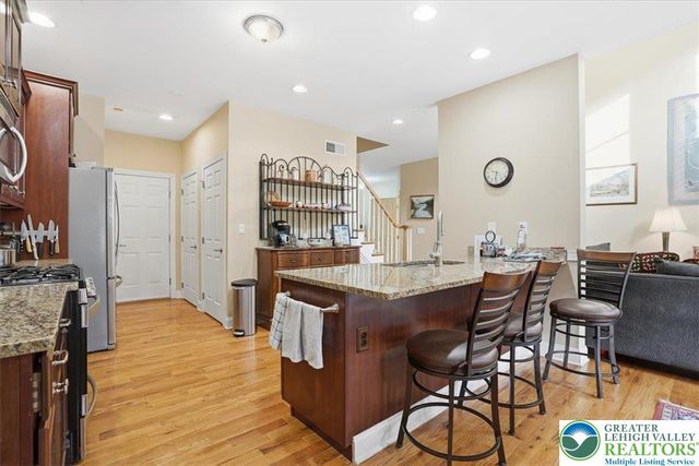 942 Greenhouse Drive 5B, Bethlehem City, PA 18017