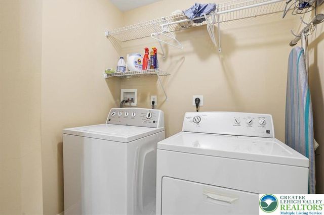 942 Greenhouse Drive 5B, Bethlehem City, PA 18017