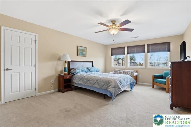 942 Greenhouse Drive 5B, Bethlehem City, PA 18017