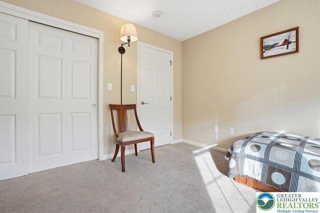 942 Greenhouse Drive 5B, Bethlehem City, PA 18017