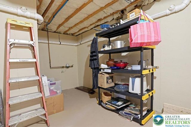 942 Greenhouse Drive 5B, Bethlehem City, PA 18017