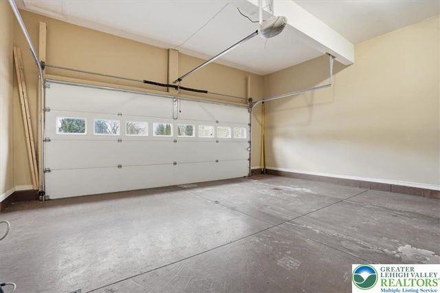 942 Greenhouse Drive 5B, Bethlehem City, PA 18017