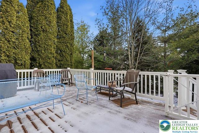 942 Greenhouse Drive 5B, Bethlehem City, PA 18017