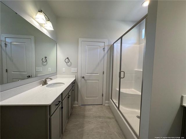 563 Southerland Peak Drive, Raeford, NC 28376