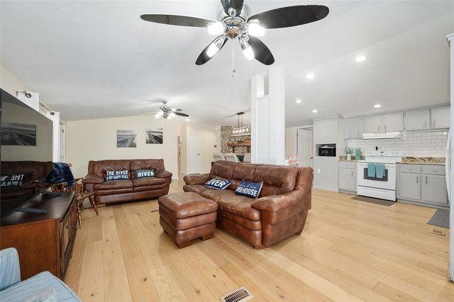 7870 SW 25TH PLACE, Bell, FL 32619