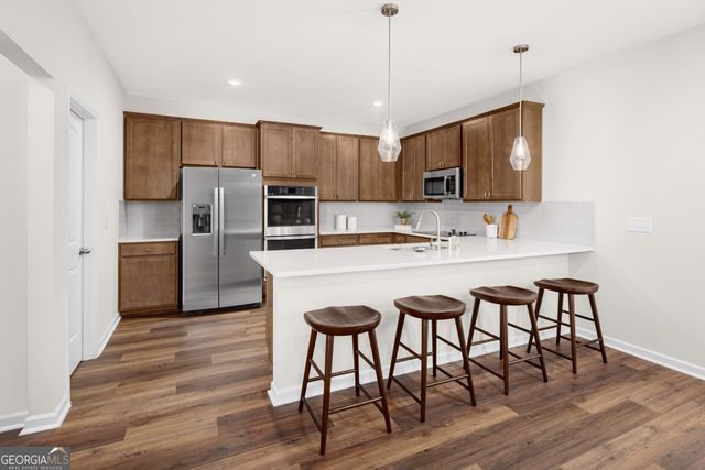 2472 SW O'neal Road 22, Conyers, GA 30094