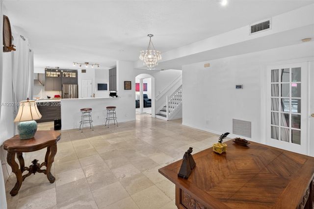 8204 SW 171st St, Palmetto Bay, FL 33157