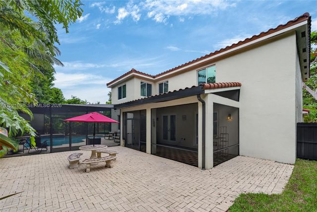 8204 SW 171st St, Palmetto Bay, FL 33157