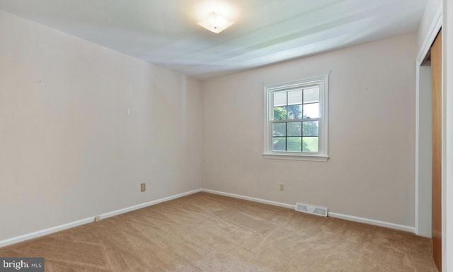 30235 HUNTT RD, Mechanicsville, MD 20659