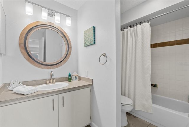 6033 34TH STREET W 28, Bradenton, FL 34210