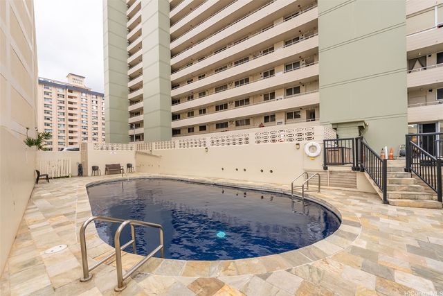 780 Amana Street 1701, Honolulu, HI 96814