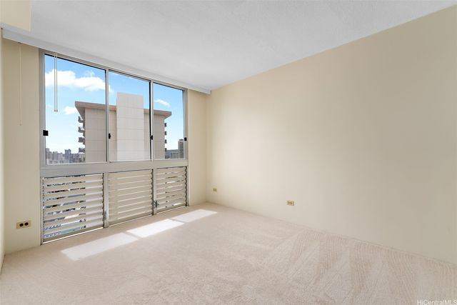 780 Amana Street 1701, Honolulu, HI 96814