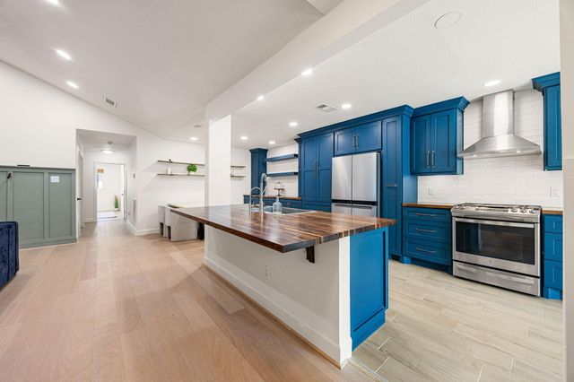 12716 Westpark Drive, Houston, TX 77082