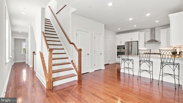 23 SWAN LN, Ivyland, PA 18974