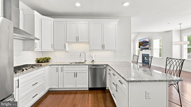 23 SWAN LN, Ivyland, PA 18974