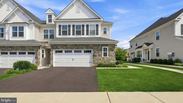 23 SWAN LN, Ivyland, PA 18974