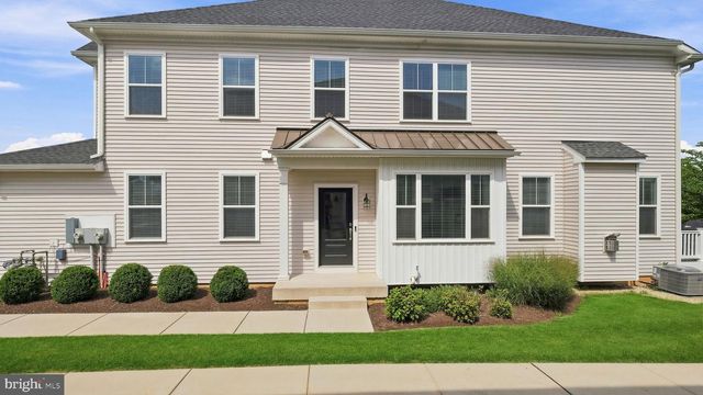 23 SWAN LN, Ivyland, PA 18974
