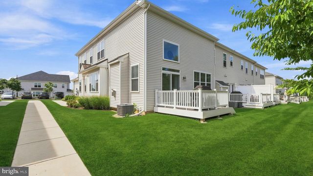 23 SWAN LN, Ivyland, PA 18974