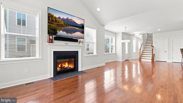 23 SWAN LN, Ivyland, PA 18974