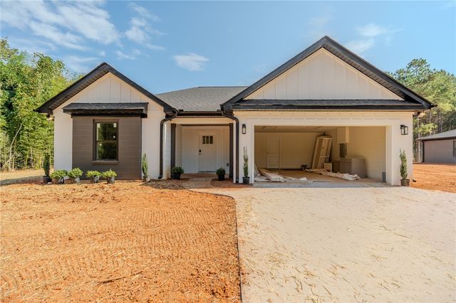 426 N Palmetto Street, Liberty, SC 29657