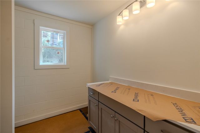 426 N Palmetto Street, Liberty, SC 29657