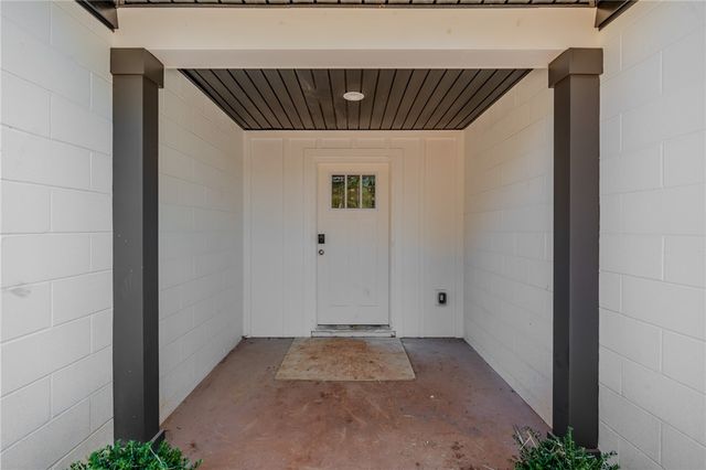 426 N Palmetto Street, Liberty, SC 29657