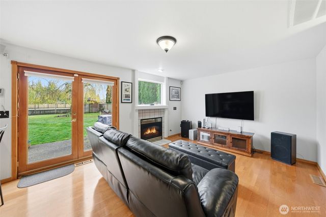 15715 44th Avenue Ct E, Tacoma, WA 98446