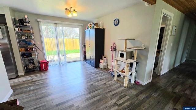 4765 Swegle Rd NE, Salem, OR 97301