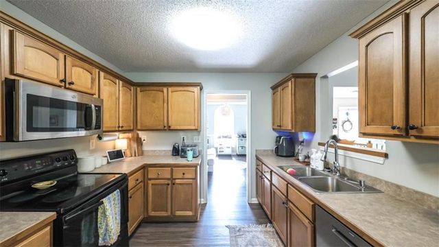 208 Oaken Bucket Drive, Temple, GA 30179