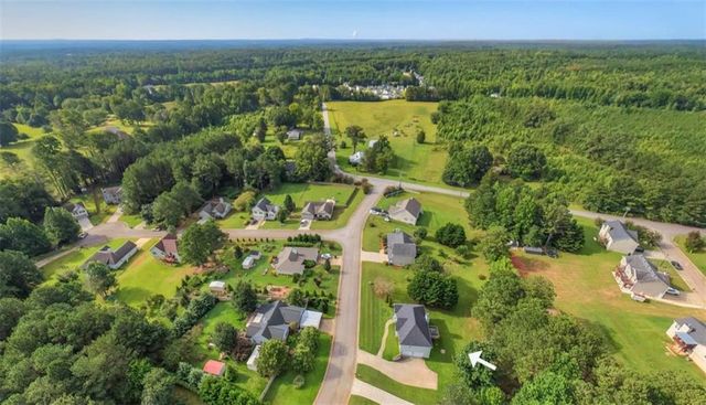 208 Oaken Bucket Drive, Temple, GA 30179