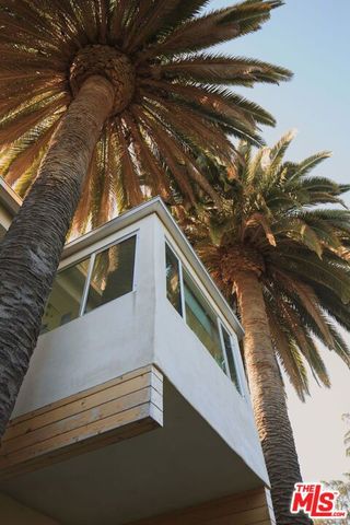 14622 Valley Vista Boulevard, Sherman Oaks, CA 91403