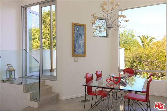 14622 Valley Vista Boulevard, Sherman Oaks, CA 91403