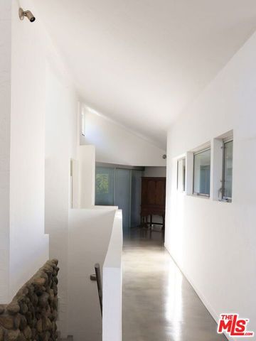 14622 Valley Vista Boulevard, Sherman Oaks, CA 91403