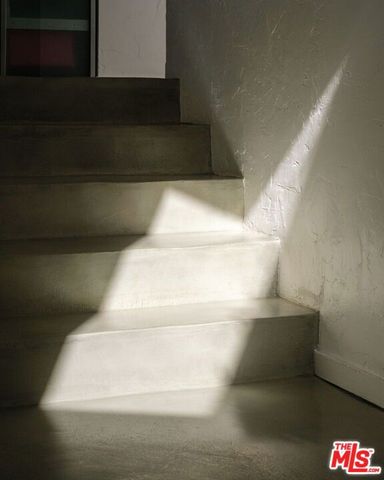 14622 Valley Vista Boulevard, Sherman Oaks, CA 91403