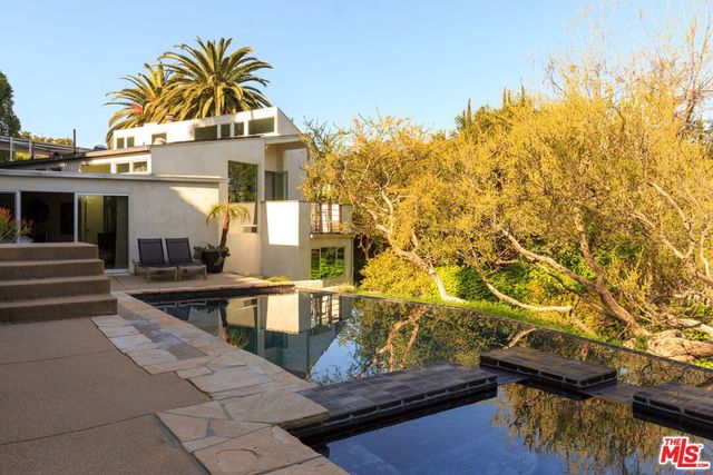 14622 Valley Vista Boulevard, Sherman Oaks, CA 91403