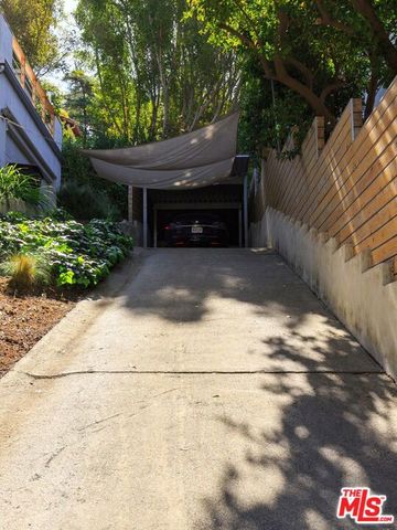 14622 Valley Vista Boulevard, Sherman Oaks, CA 91403