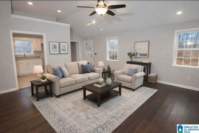 1047 POPLAR TRAIL, Warrior, AL 35180