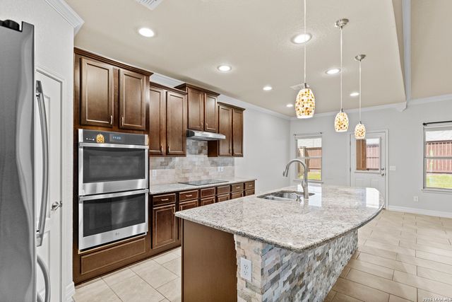 4925 Battle Lake, Schertz, TX 78108