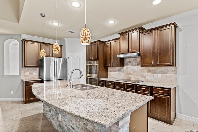 4925 Battle Lake, Schertz, TX 78108