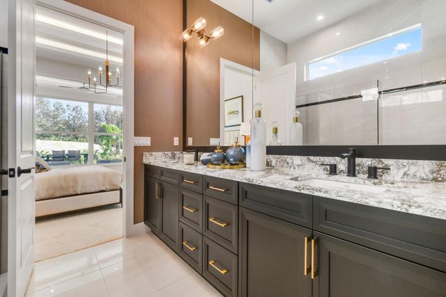 132 SE Via Tirso, Port St. Lucie, FL 34952