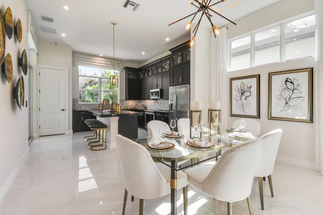 132 SE Via Tirso, Port St. Lucie, FL 34952