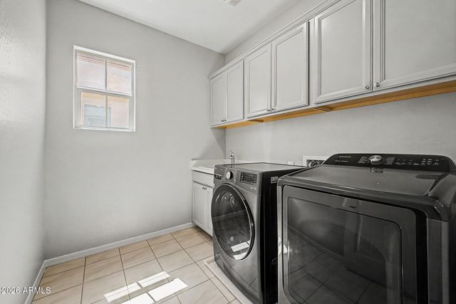 3922 E DUBLIN Street, Gilbert, AZ 85295