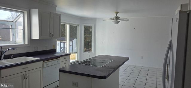 221 WINCHESTER DR, Centreville, MD 21617