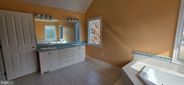 221 WINCHESTER DR, Centreville, MD 21617