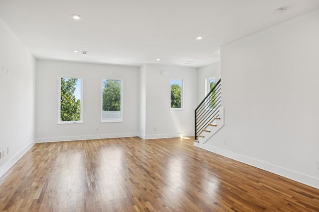 6006 Sterling St, Nashville, TN 37209