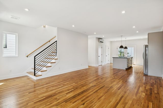 6006 Sterling St, Nashville, TN 37209